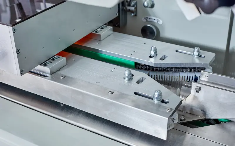 Delta Robots for High-Speed Biscuit Case Packing: Mastering Secondary Automation Delta Robots for High-Speed Biscuit Case Packing: Mastering Secondary Automation