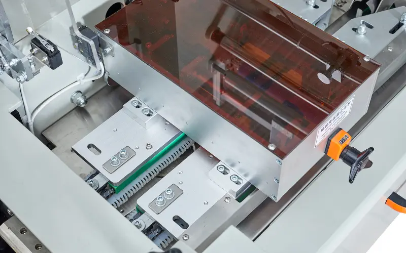 Delta Robots for High-Speed Biscuit Case Packing: Mastering Secondary Automation Delta Robots for High-Speed Biscuit Case Packing: Mastering Secondary Automation